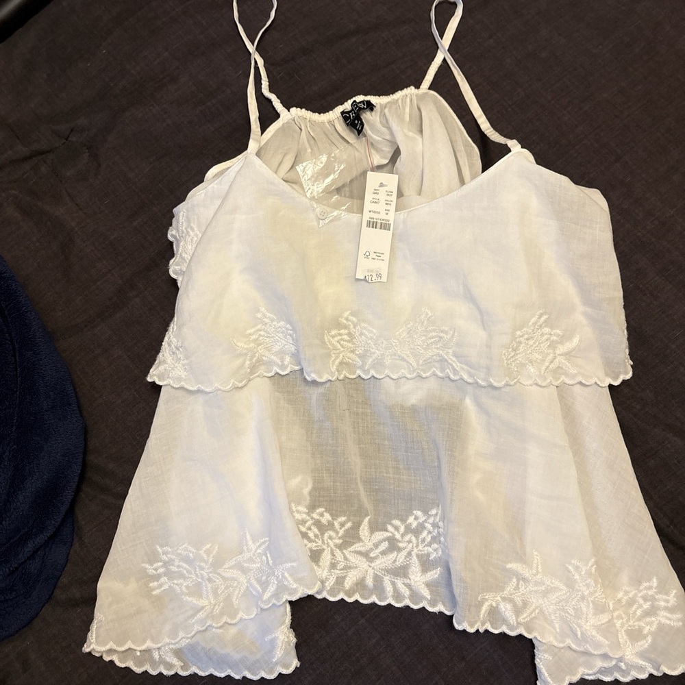 Elegant White Embroidered Women's Top